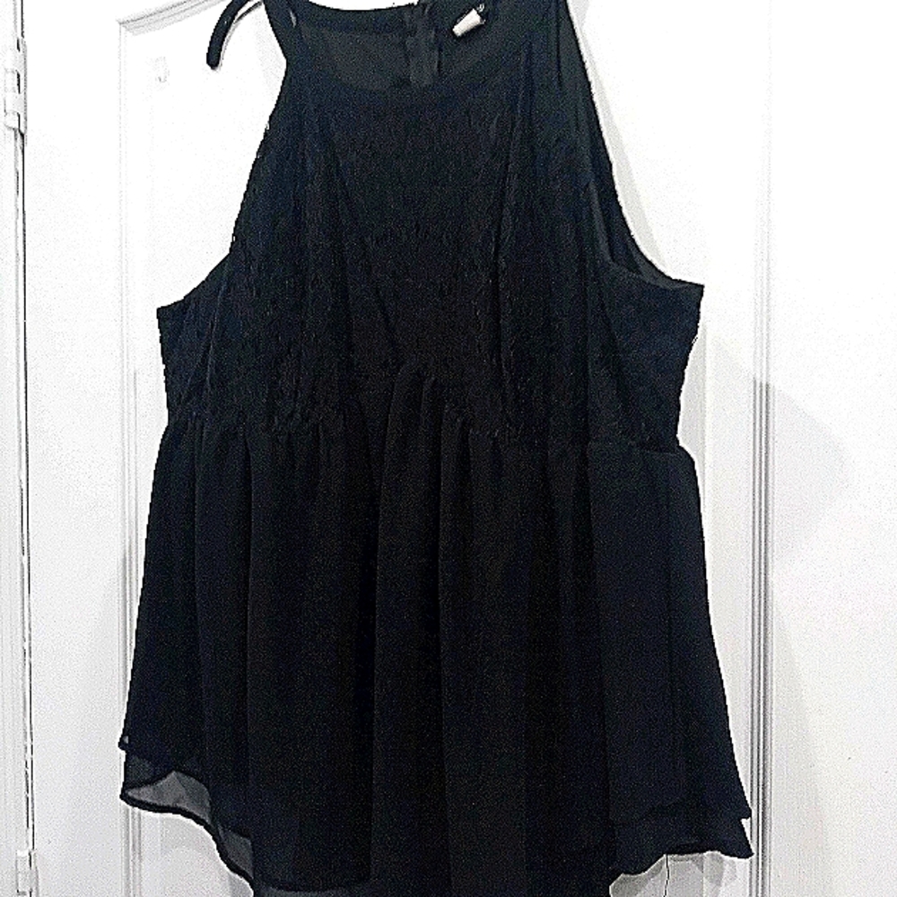 Torrid plus size 3x halter tank with lace overlay